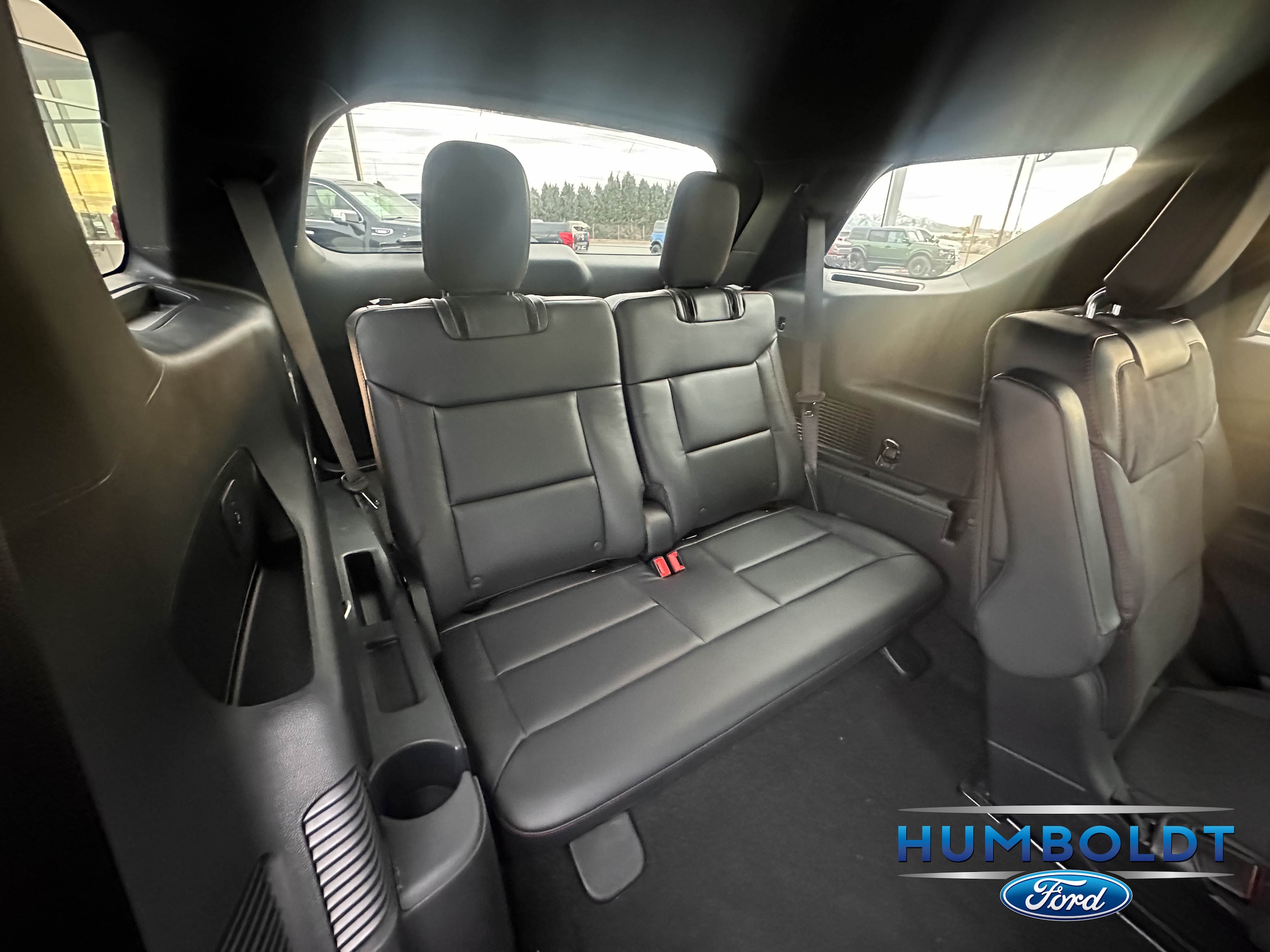 2026 Ford Explorer ST - Photo 32