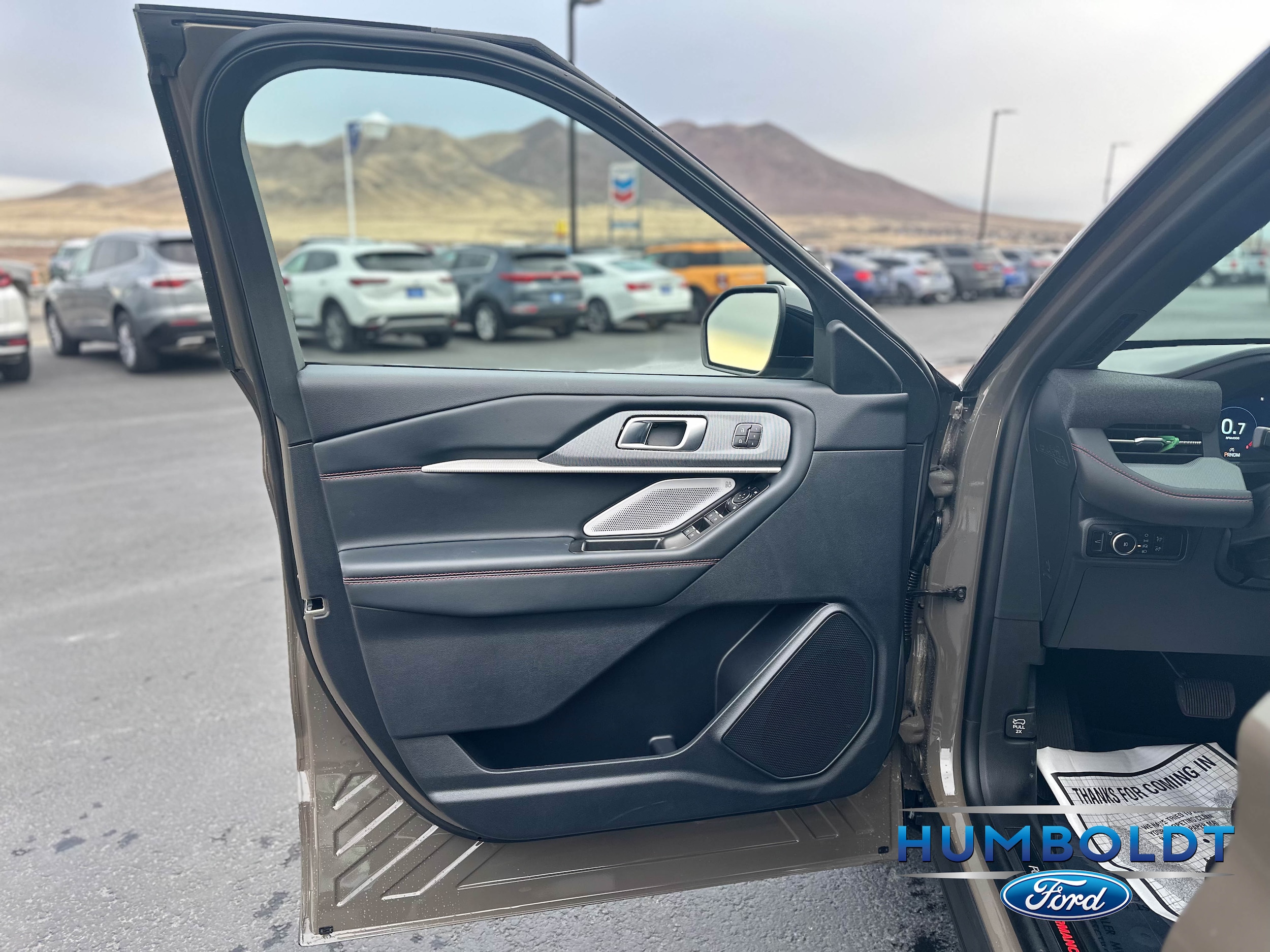 2026 Ford Explorer ST - Photo 12