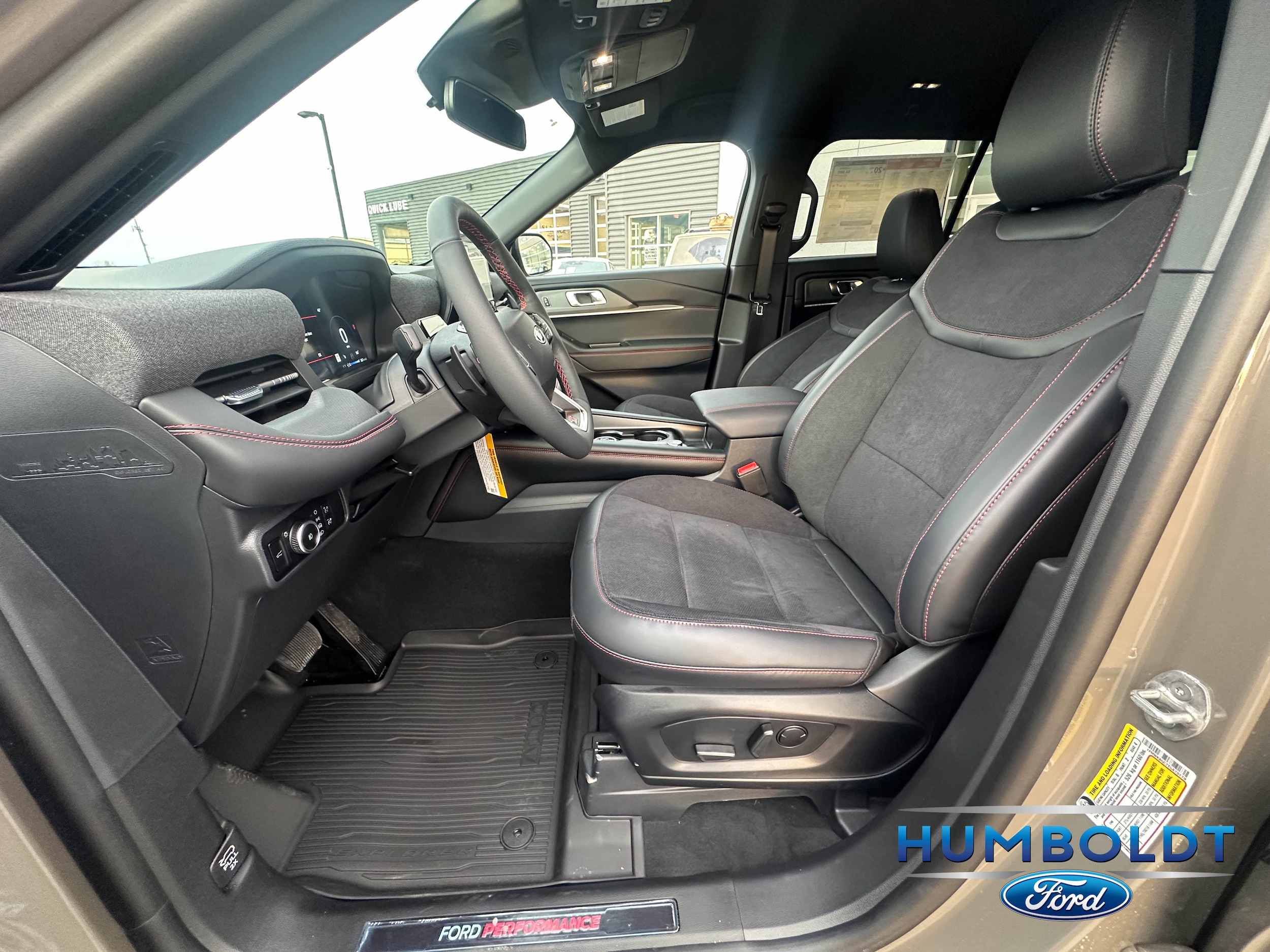 2026 Ford Explorer ST - Photo 12