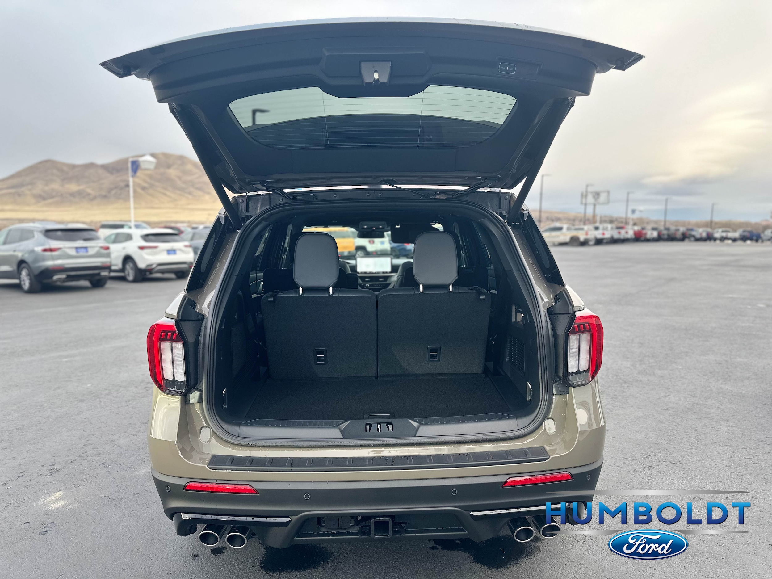 2026 Ford Explorer ST - Photo 34