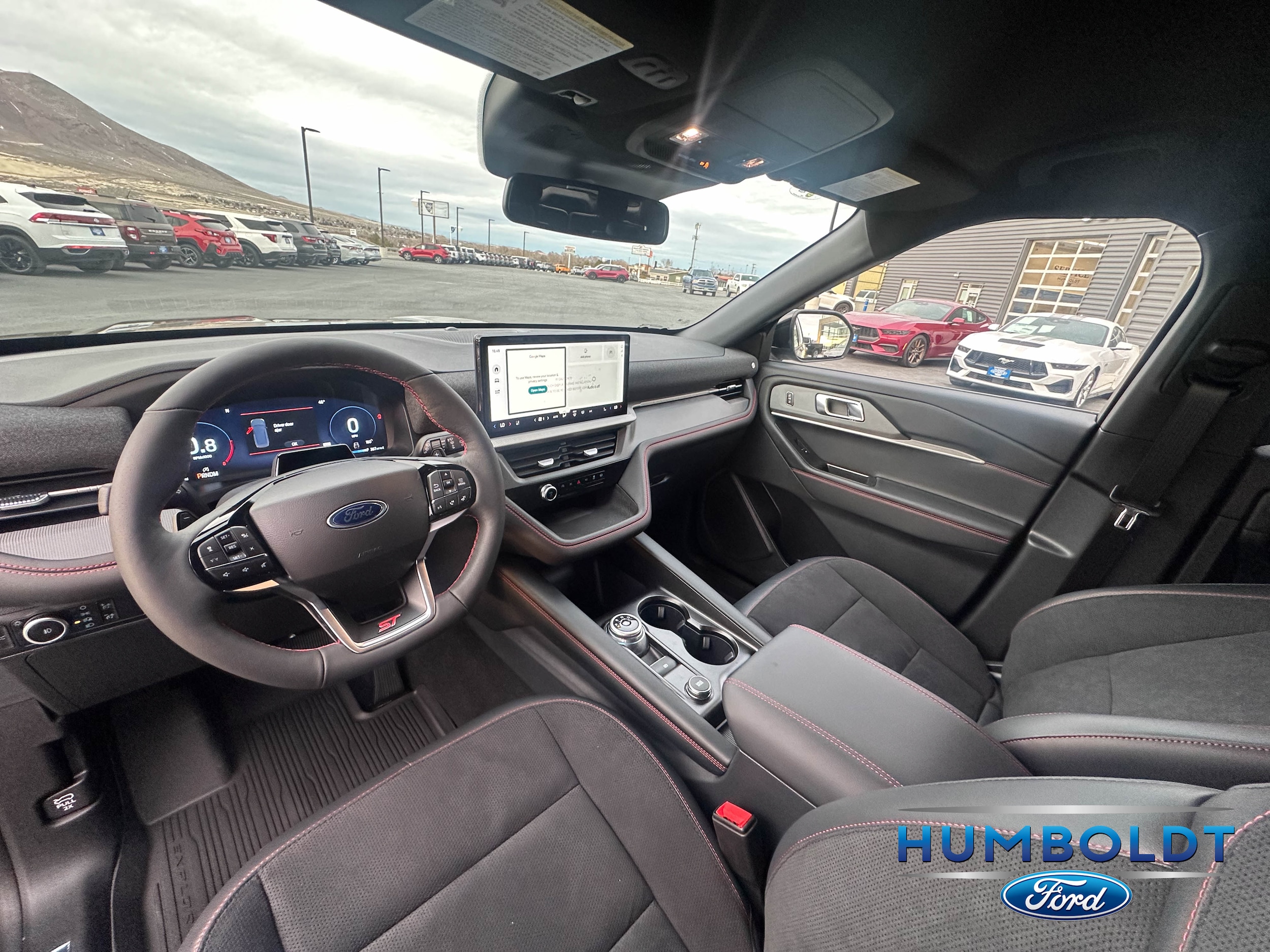 2026 Ford Explorer ST - Photo 15