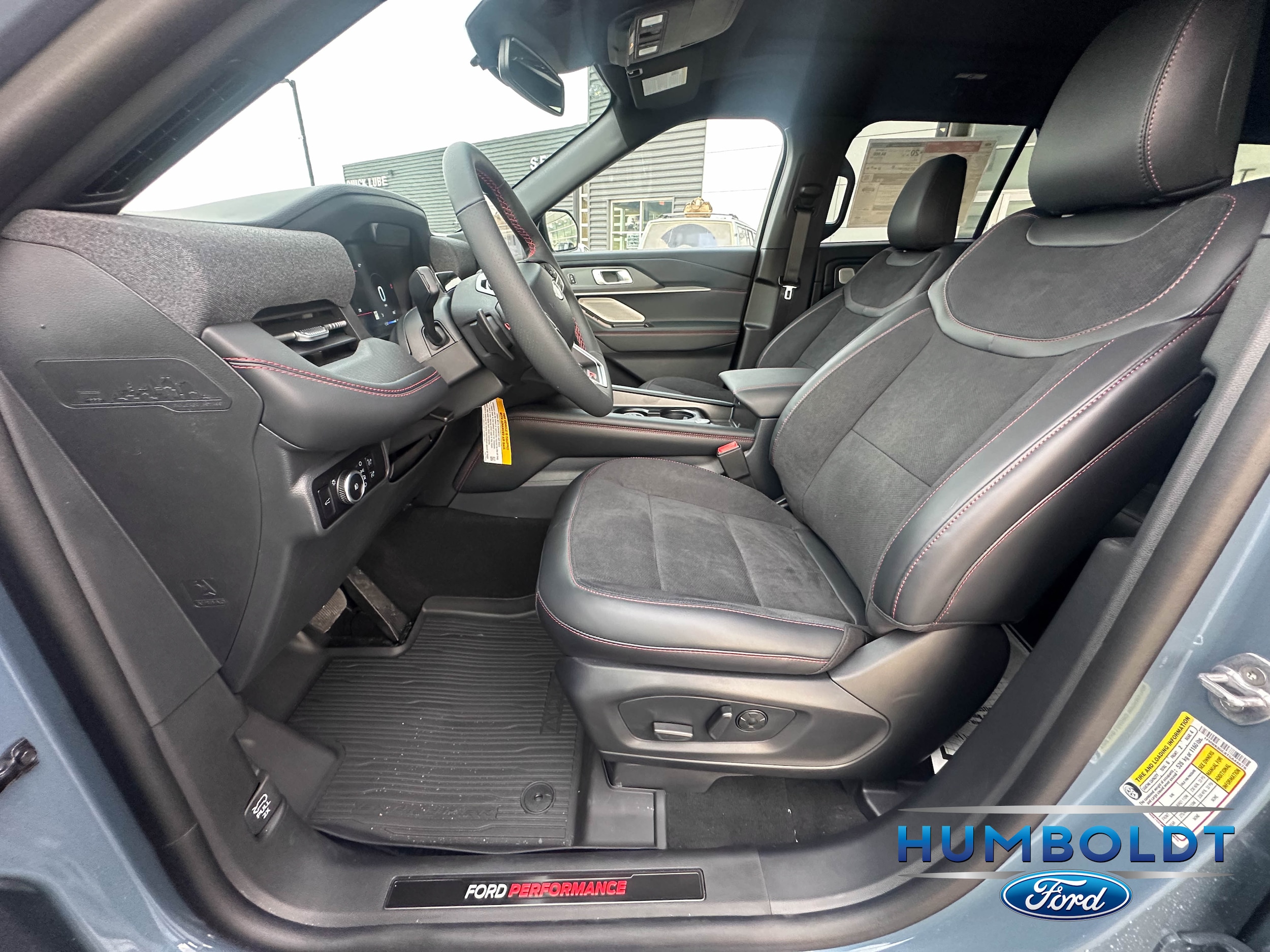 2026 Ford Explorer ST - Photo 11