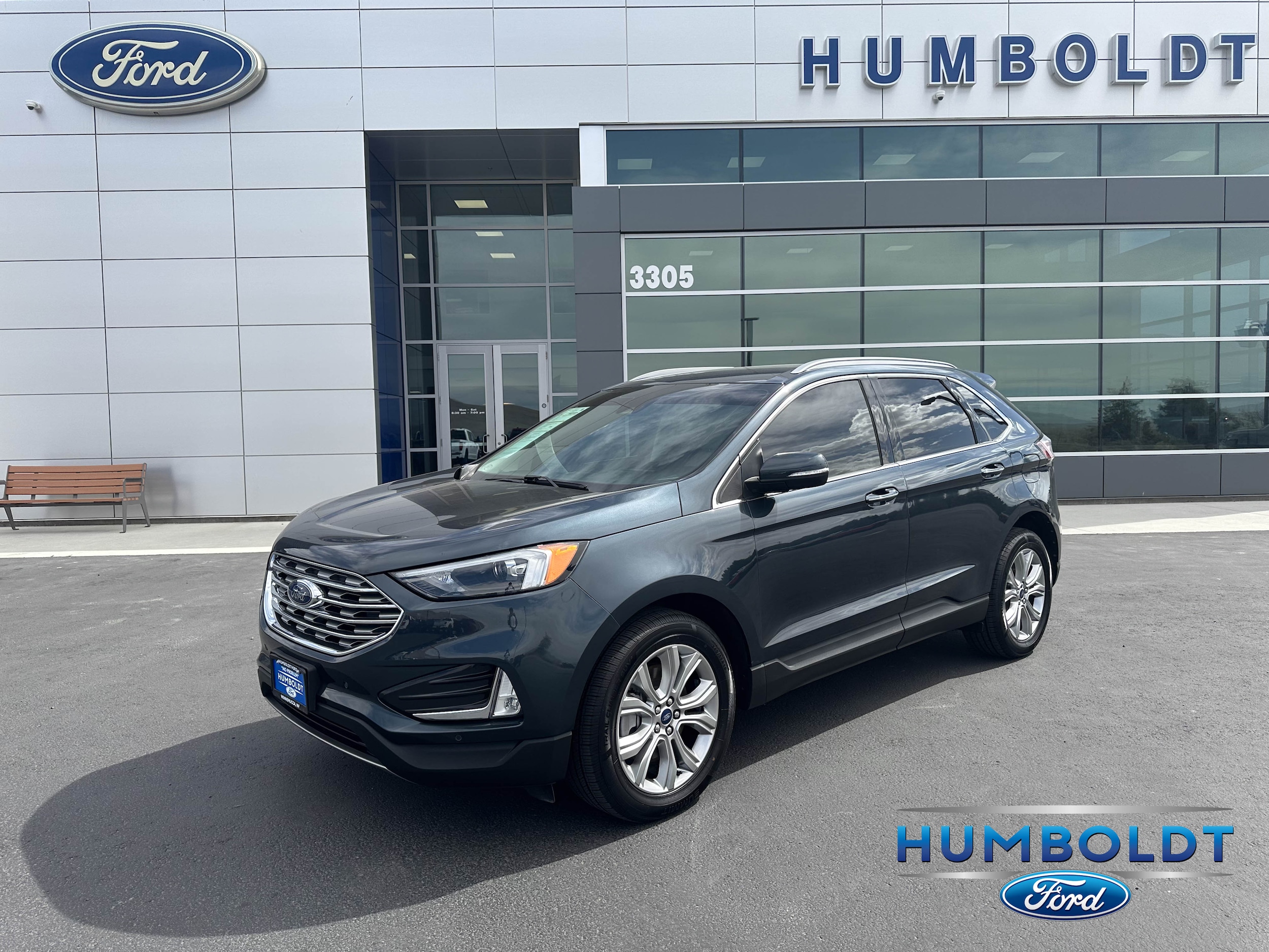 2022 Ford Edge Titanium