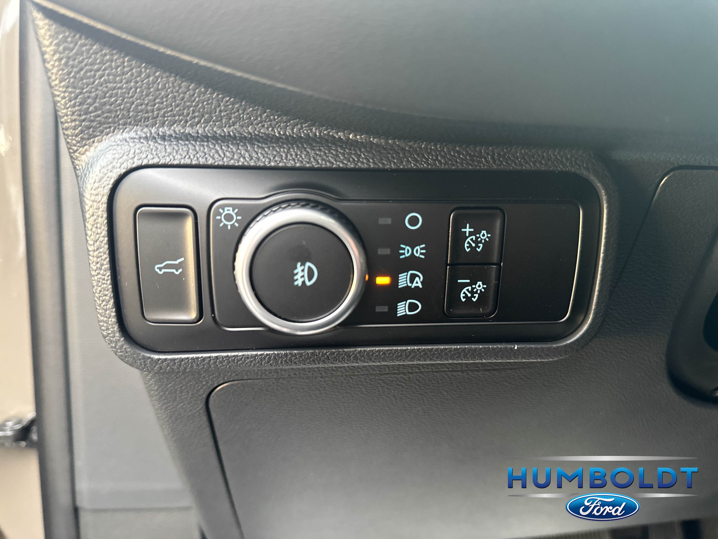 2026 Ford Explorer ST - Photo 19