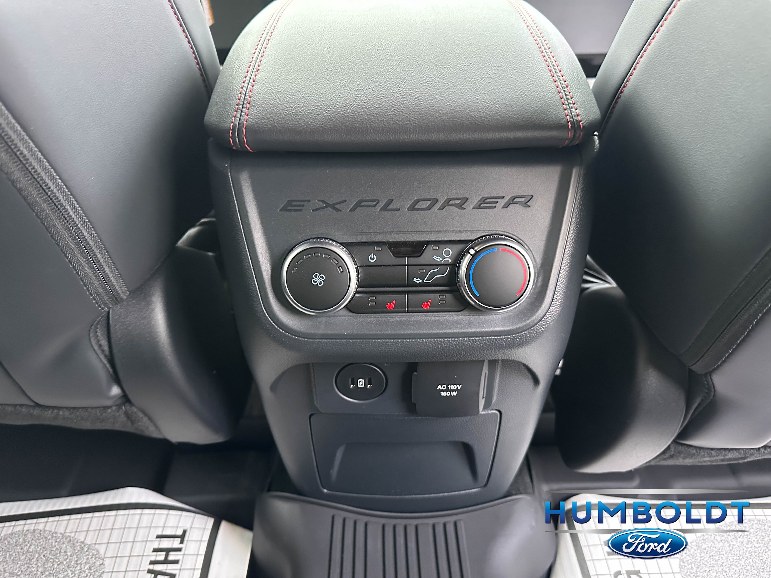 2026 Ford Explorer ST - Photo 30