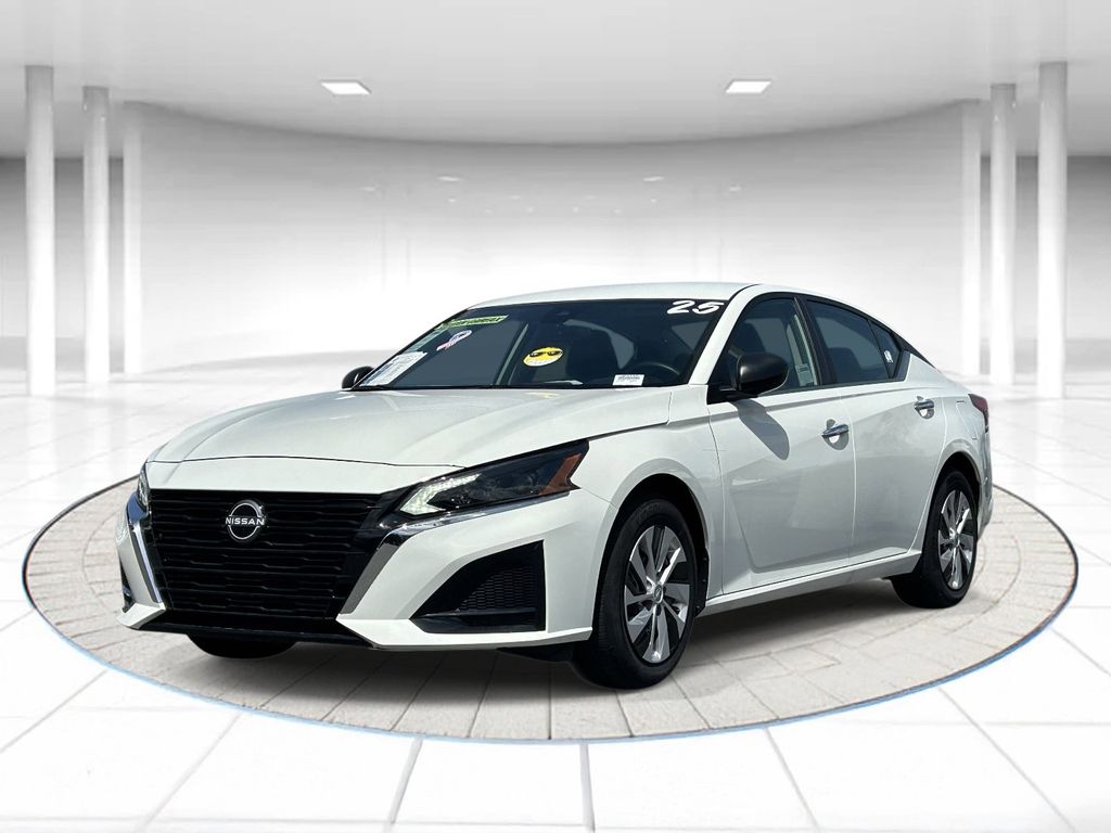 2025 Nissan Altima