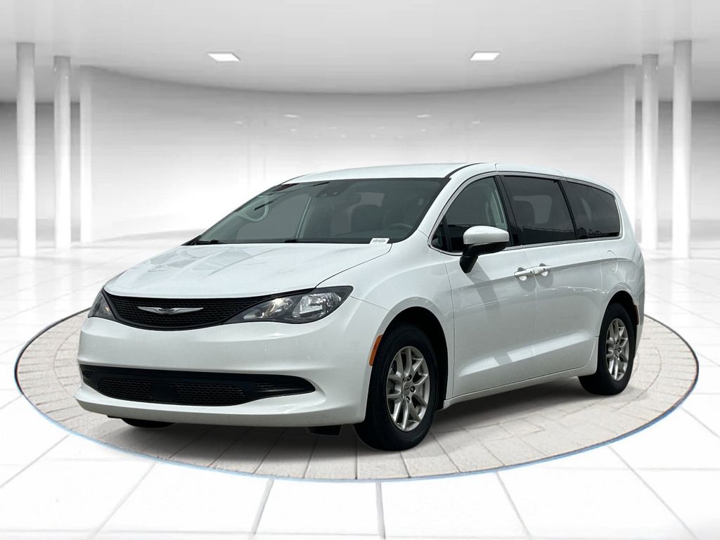 2023 Chrysler Voyager