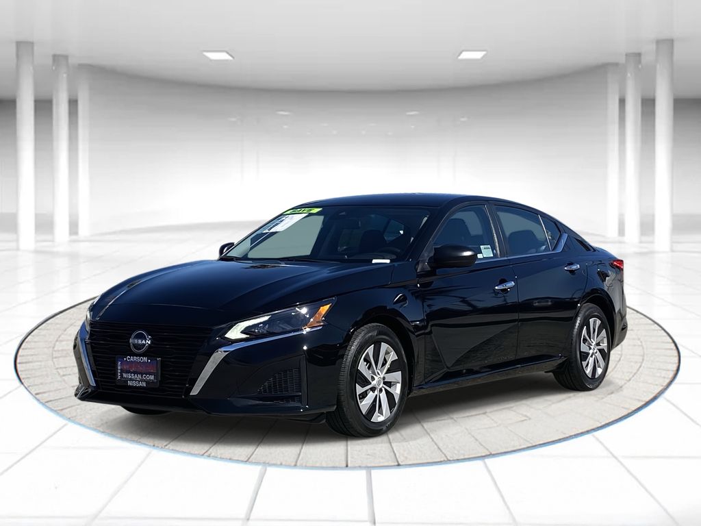 2025 Nissan Altima