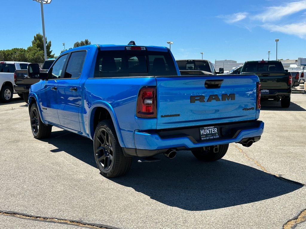 New 2026 Ram 1500 LARAMIE CREW CAB 4X4 5'7 BOX Pickup