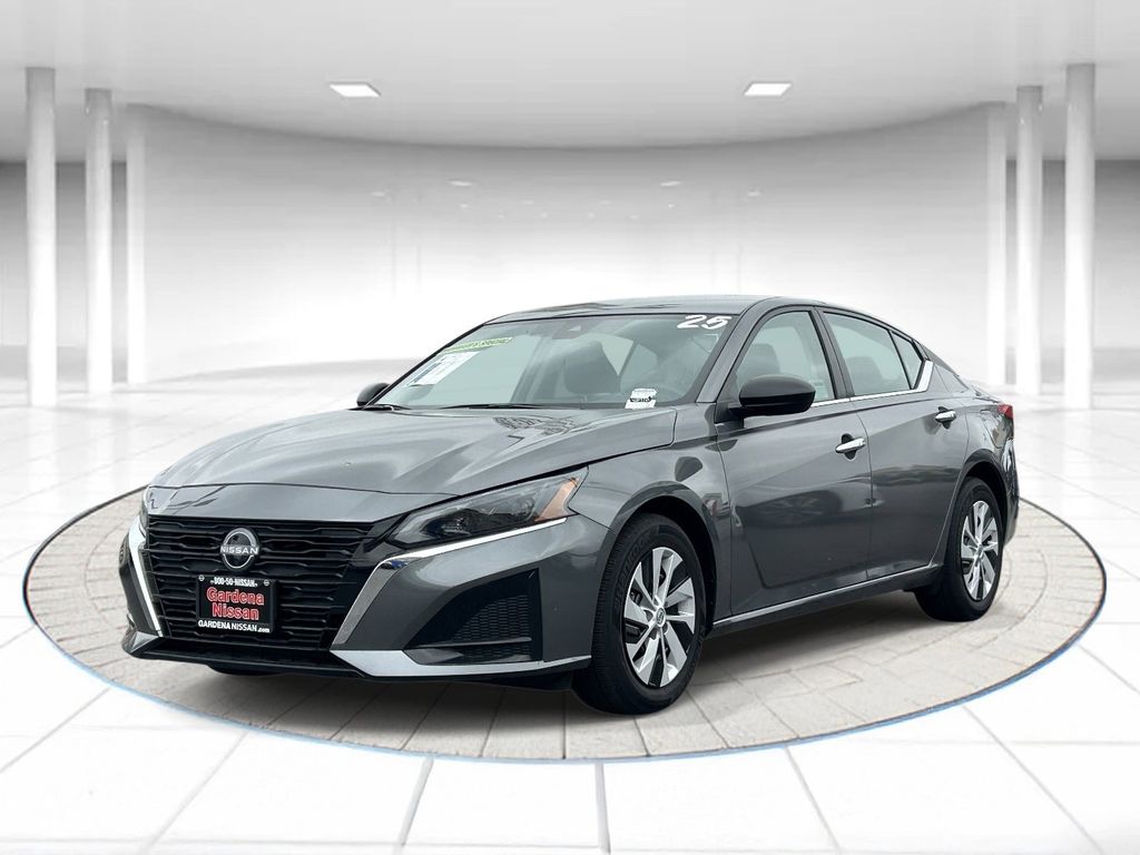 2025 Nissan Altima