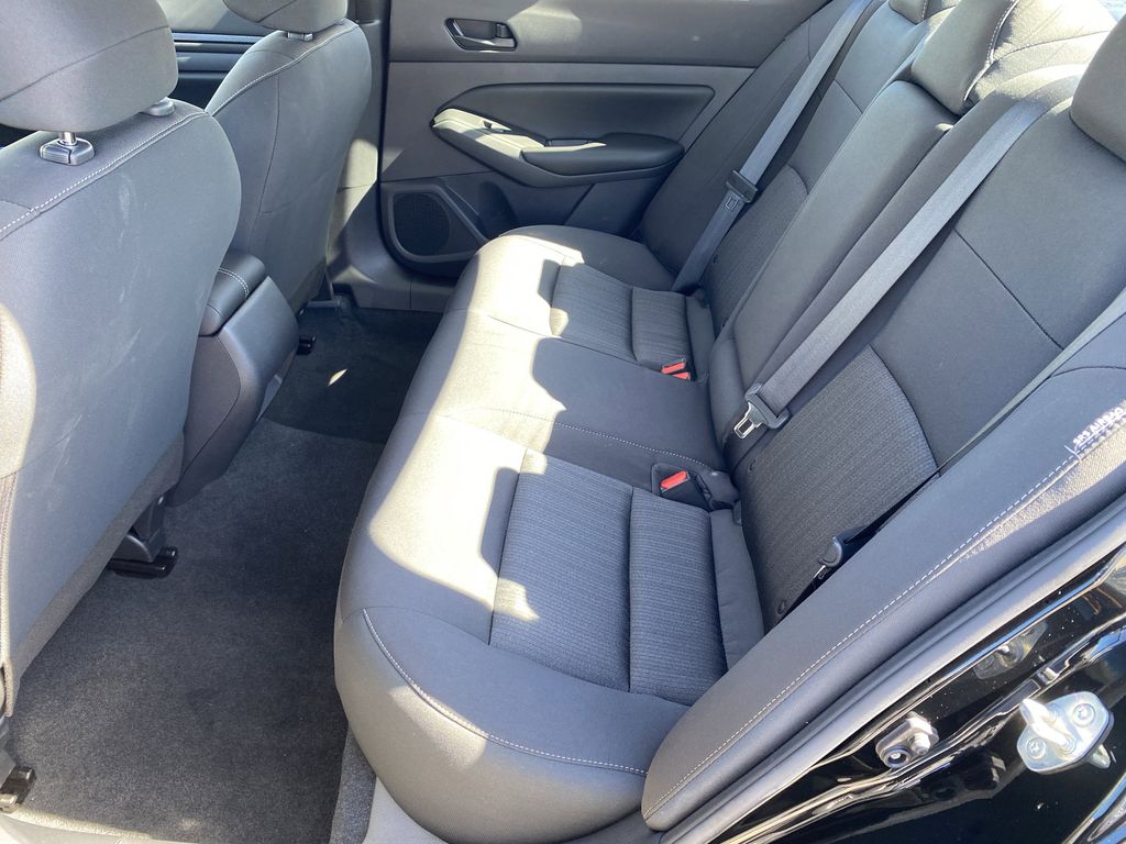 2025 Nissan Altima S - Photo 15