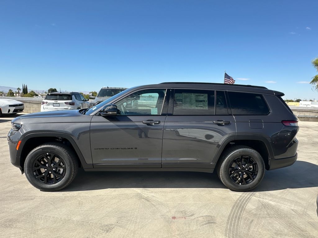 New 2026 Jeep Grand Cherokee L LAREDO ALTITUDE 4X4 Sport Utility