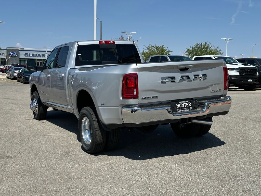 New 2026 Ram 3500 LARAMIE CREW CAB 4X4 8' BOX Pickup