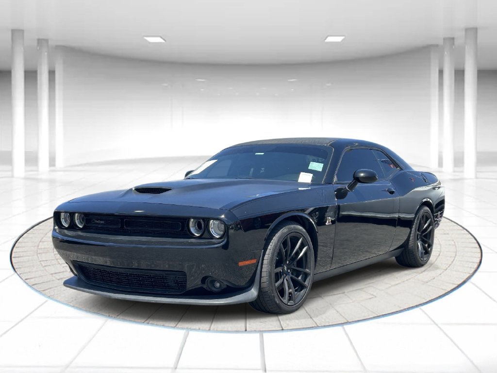  Dodge Challenger