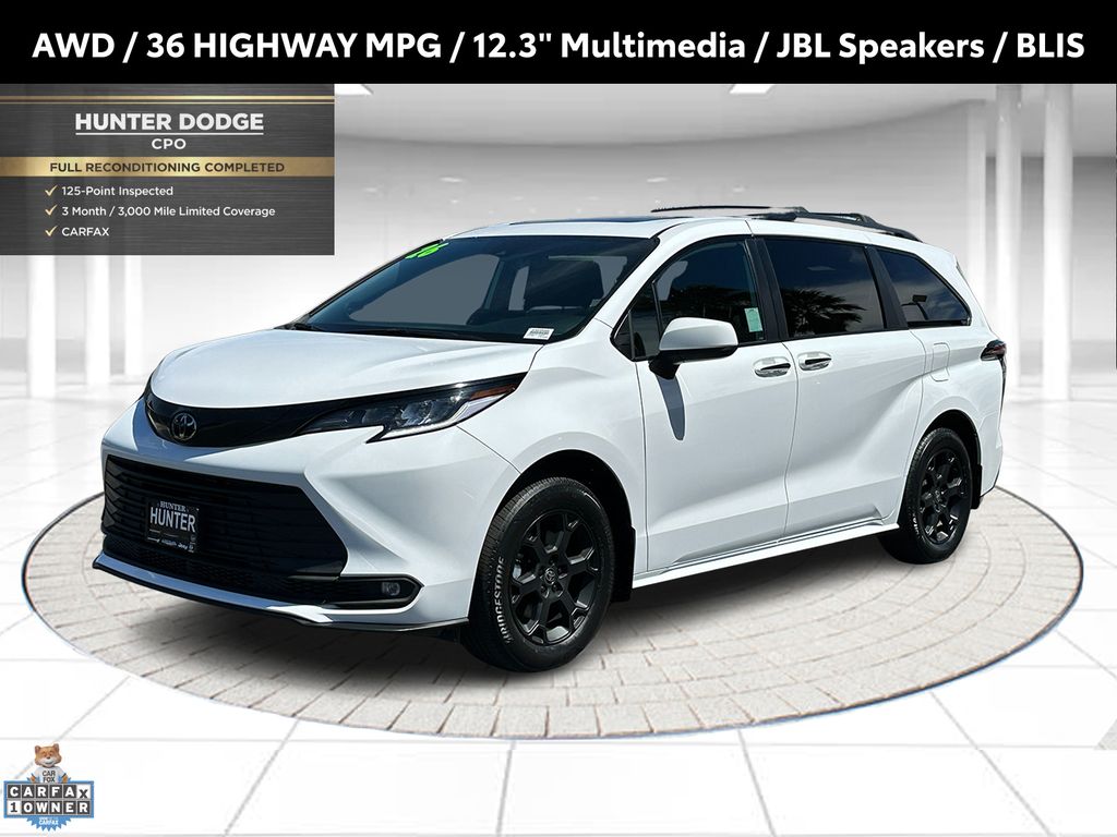 2026 Toyota Sienna Woodland Edition