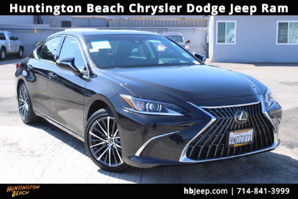 Used 2024 Lexus ES 350 Sedan