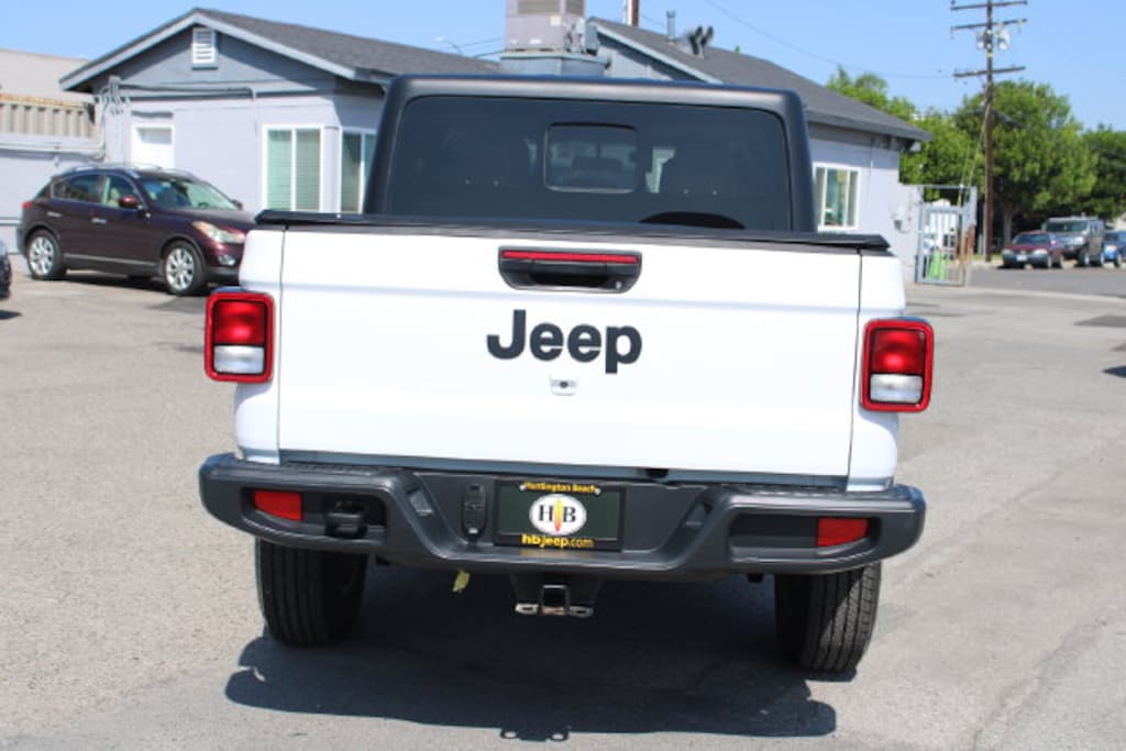 Used 2022 Jeep Gladiator Sport S Truck