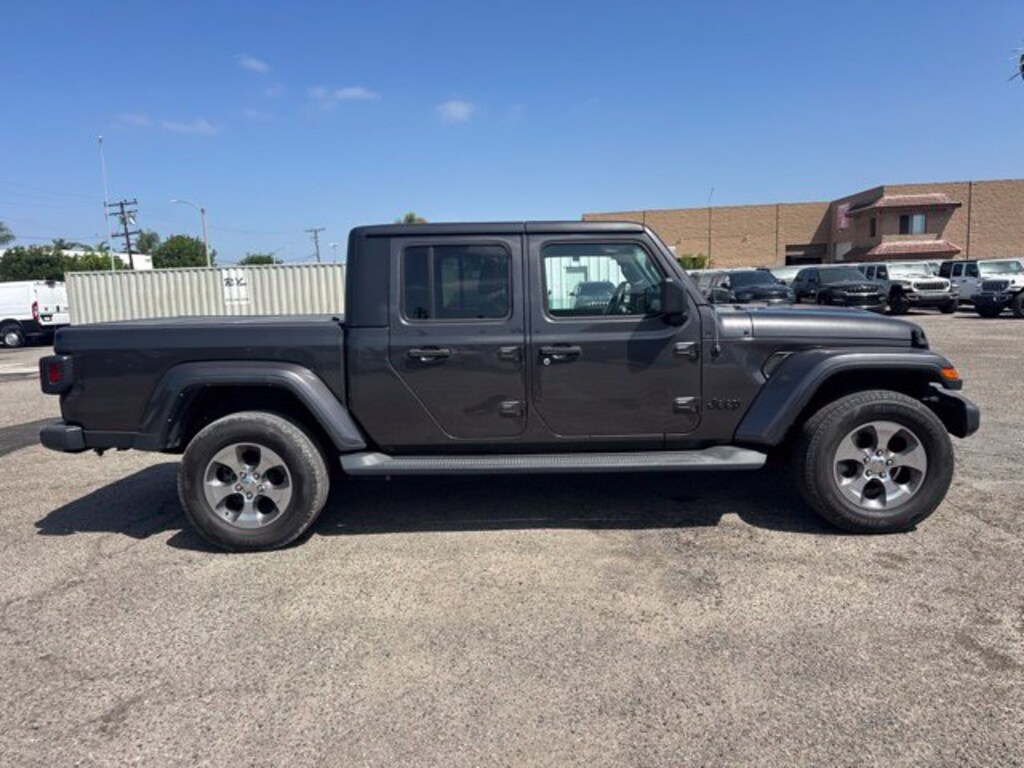 Used 2022 Jeep Gladiator Sport S Truck