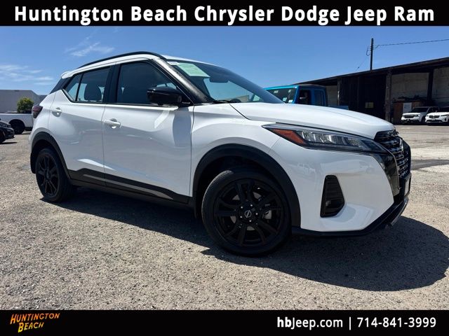 Used 2022 Nissan Kicks SR SUV