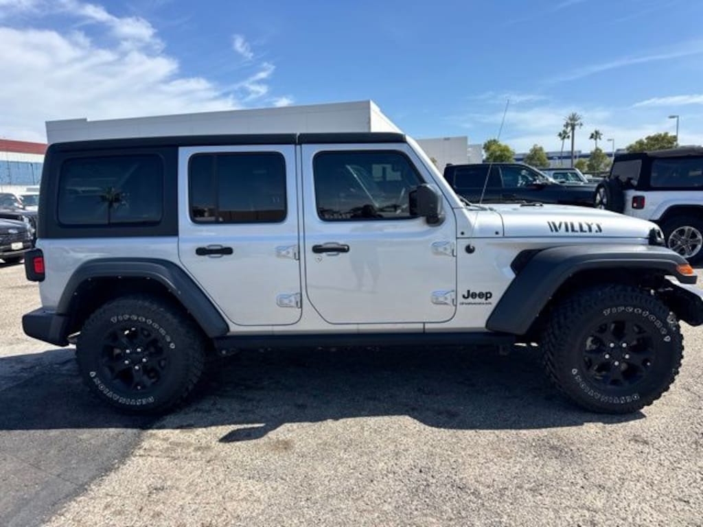 Used 2023 Jeep Wrangler Sport SUV
