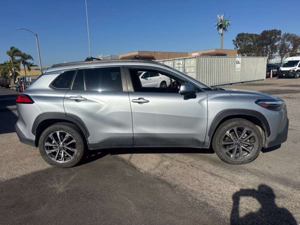 Used 2023 Toyota Corolla Cross XLE SUV