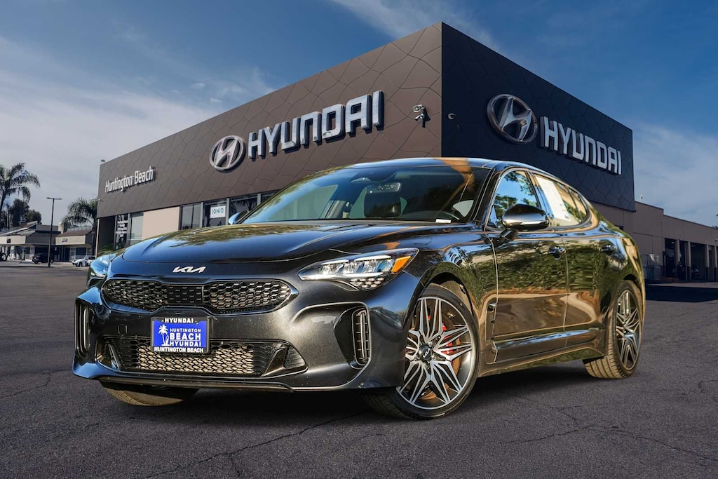 Used 2022 Kia Stinger GT1 Sedan