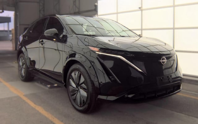 Used 2023 Nissan Ariya Platinum+ with VIN JN1DF0CDXPM701410 for sale in Huntley, IL