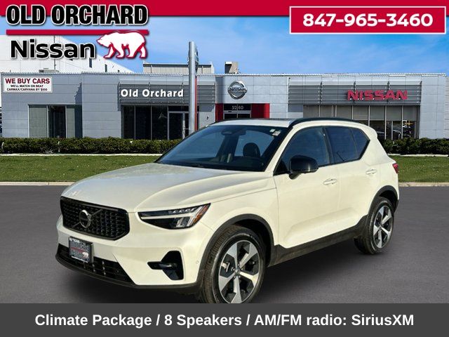 2025 Volvo XC40