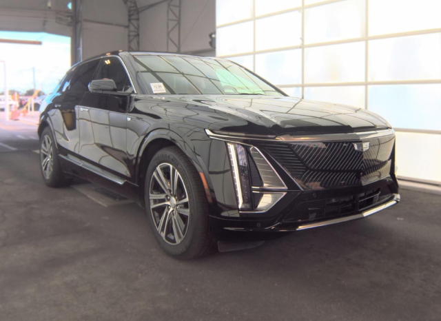 Used 2024 Cadillac LYRIQ Luxury 1 with VIN 1GYKPPRL3RZ100350 for sale in Huntley, IL