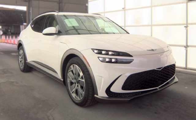 Used 2025 GENESIS GV60 Standard with VIN KMUKCDSC8SU026739 for sale in Huntley, IL