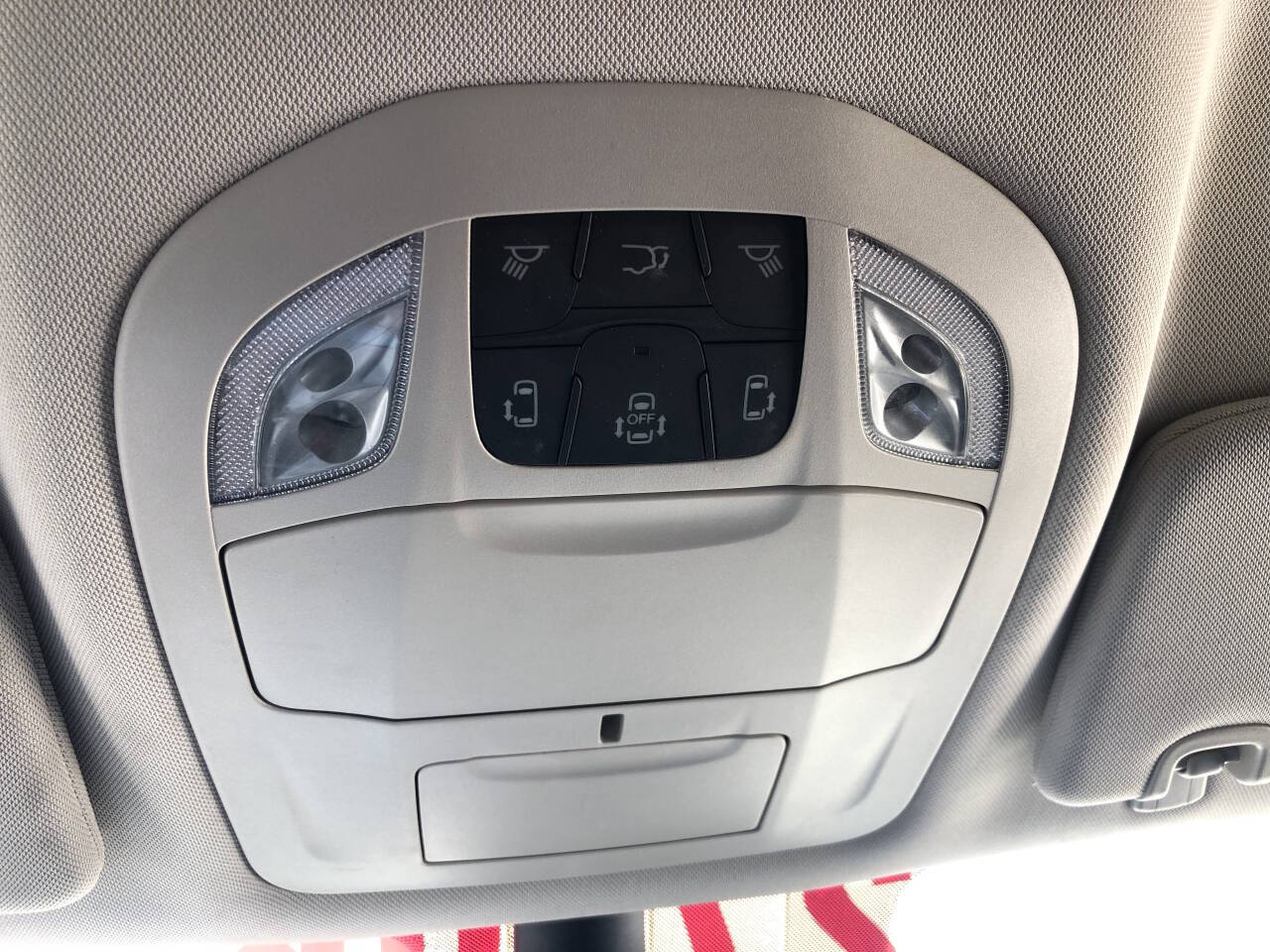 2024 Chrysler Pacifica Touring L - Photo 23