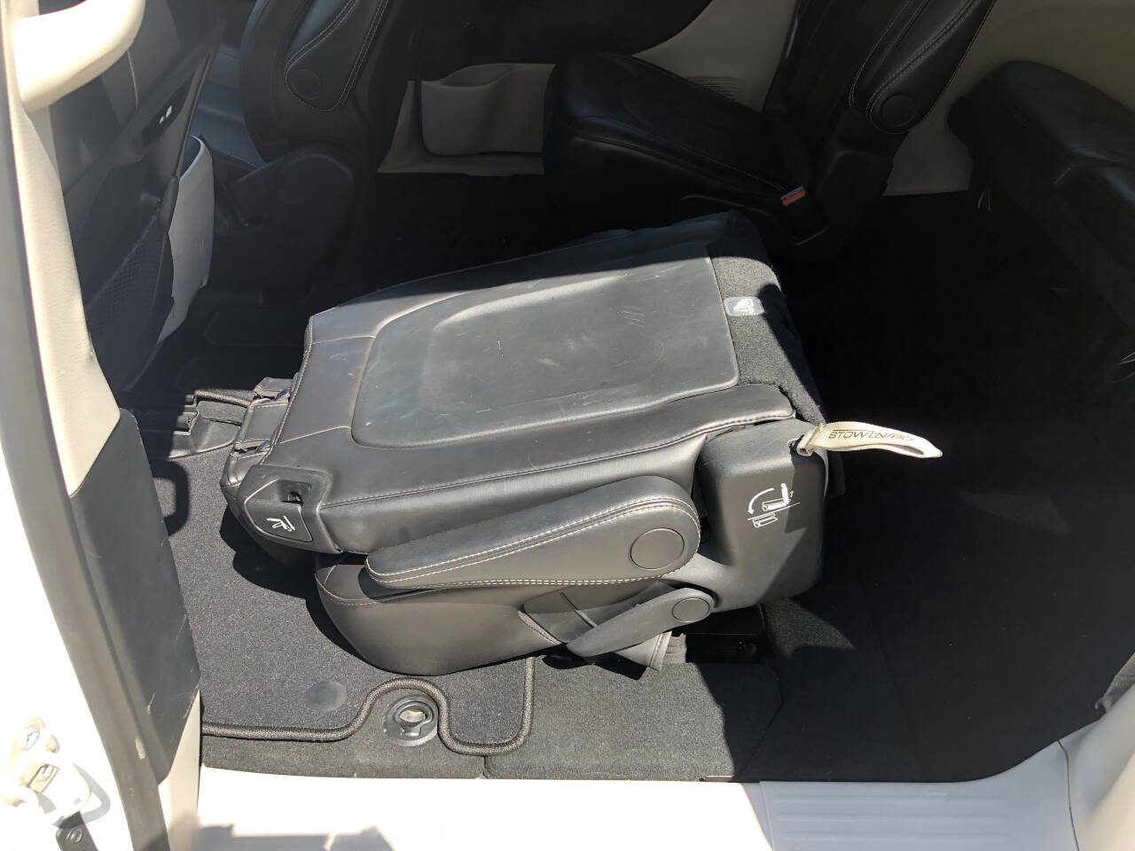 2024 Chrysler Pacifica Touring L - Photo 26