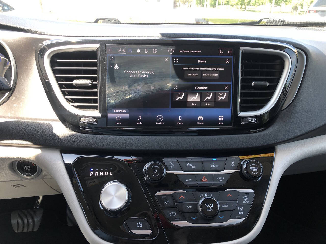 2024 Chrysler Pacifica Touring L - Photo 18