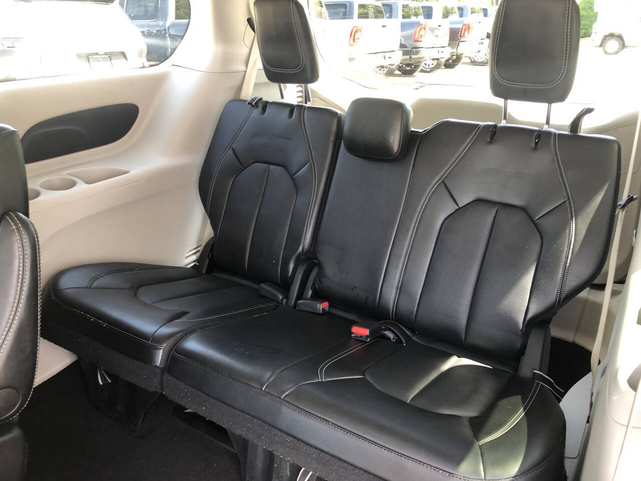 2024 Chrysler Pacifica Touring L - Photo 29