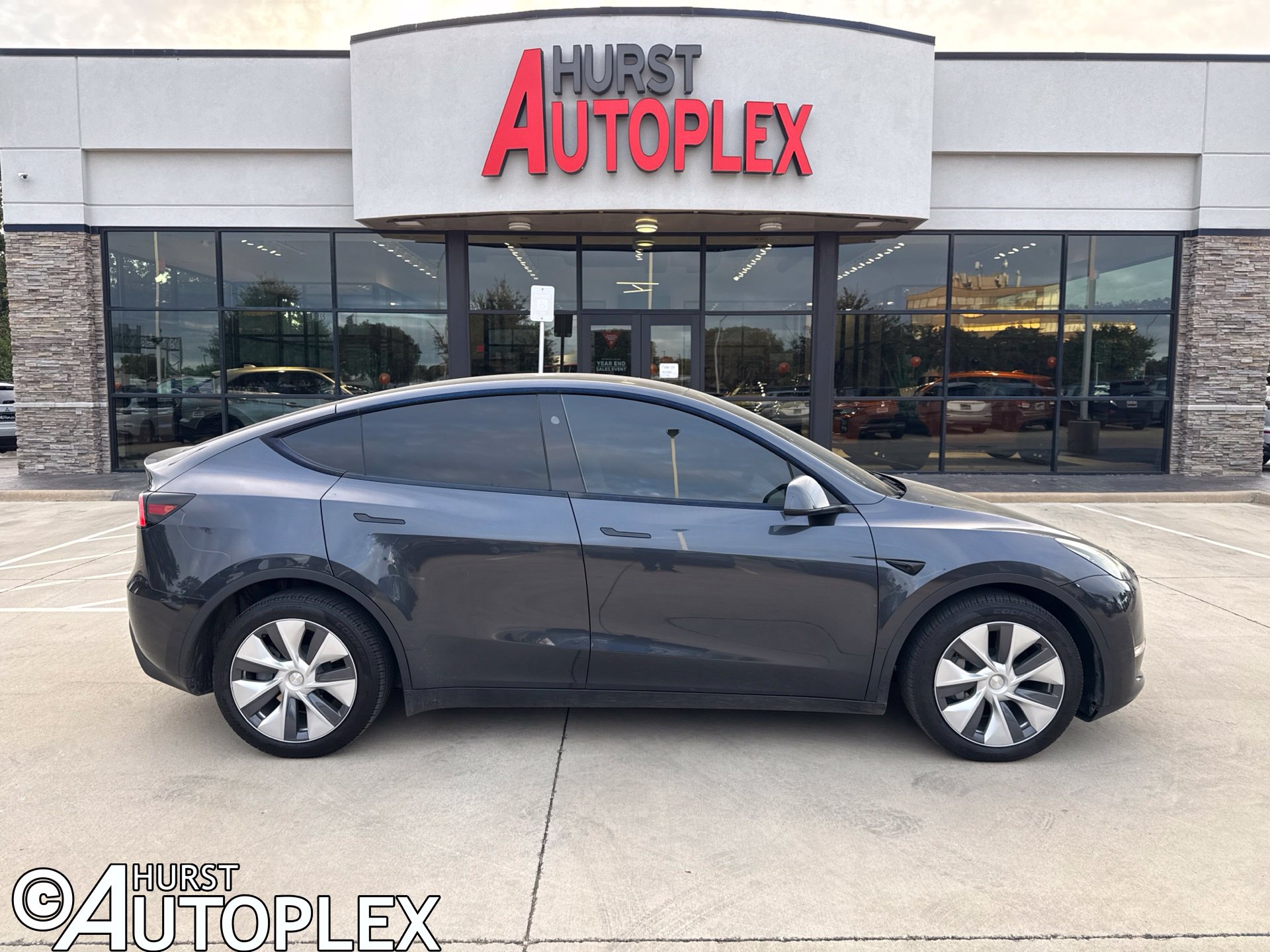Used 2024 Tesla Model Y Long Range SUV
