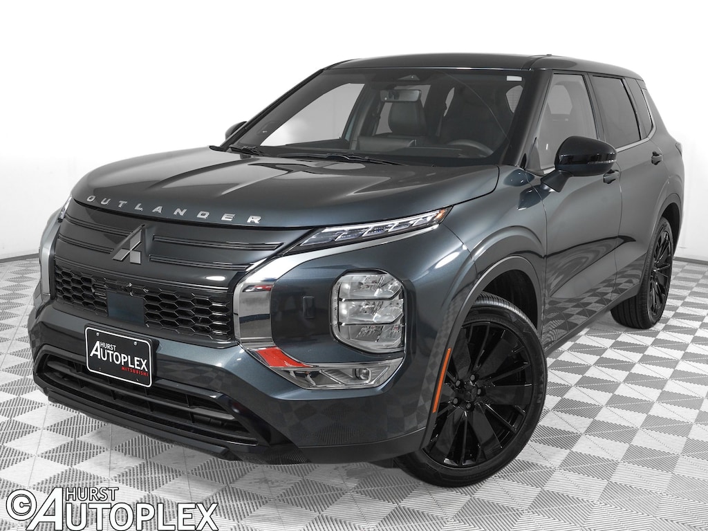 Used 2026 Mitsubishi Outlander LE SUV