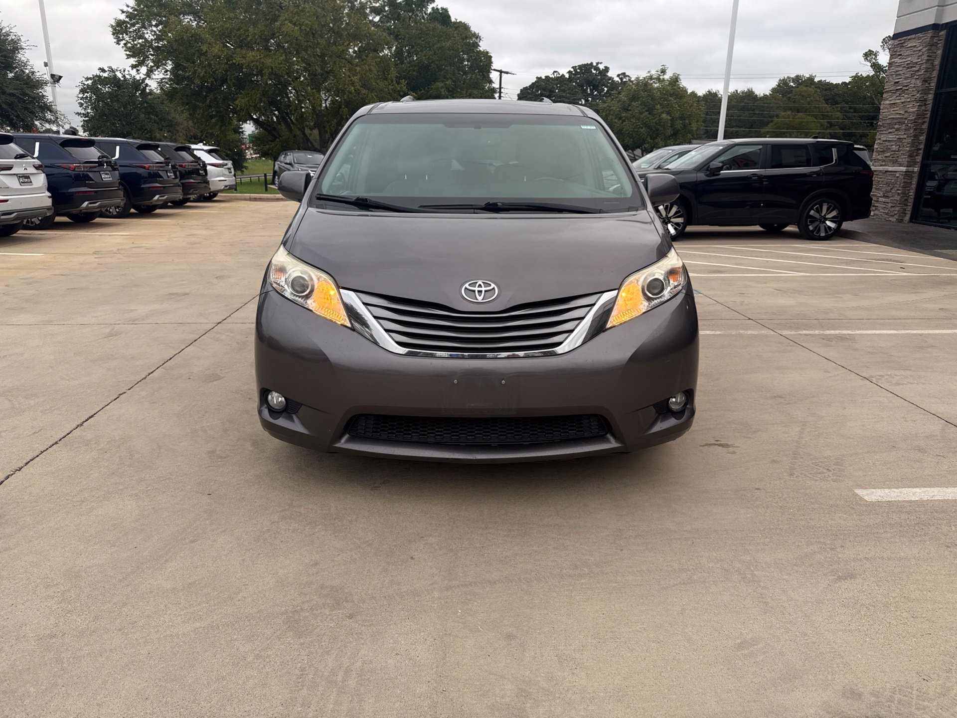 Used 2015 Toyota Sienna XLE Van