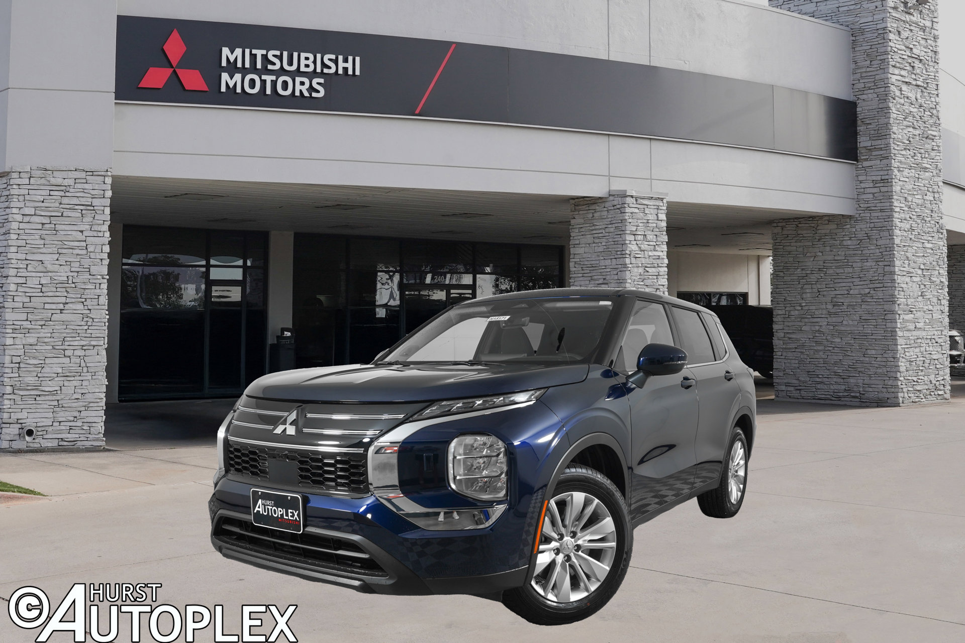 2026 Mitsubishi Outlander ES SUV