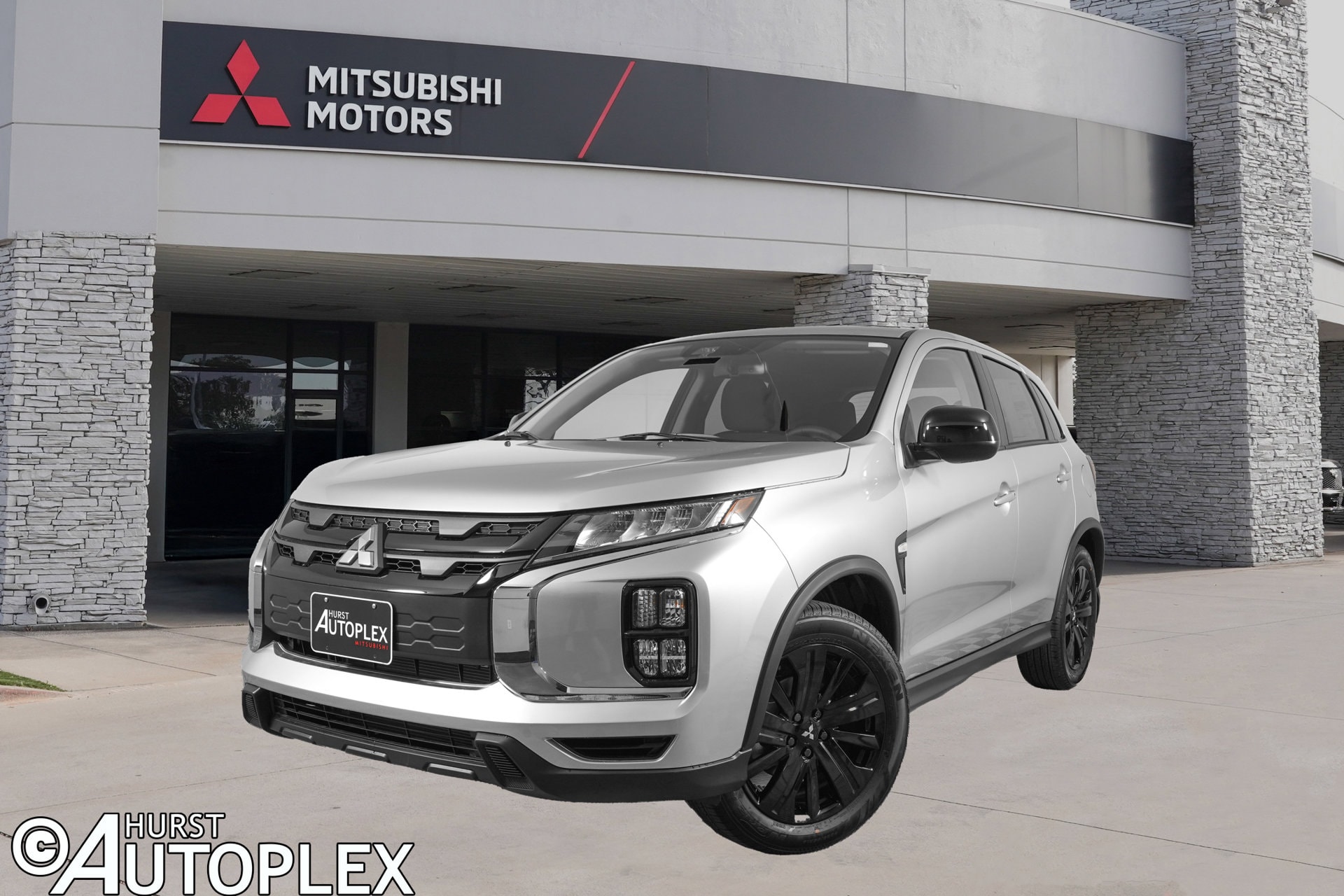 2027 Mitsubishi Outlander Sport LE