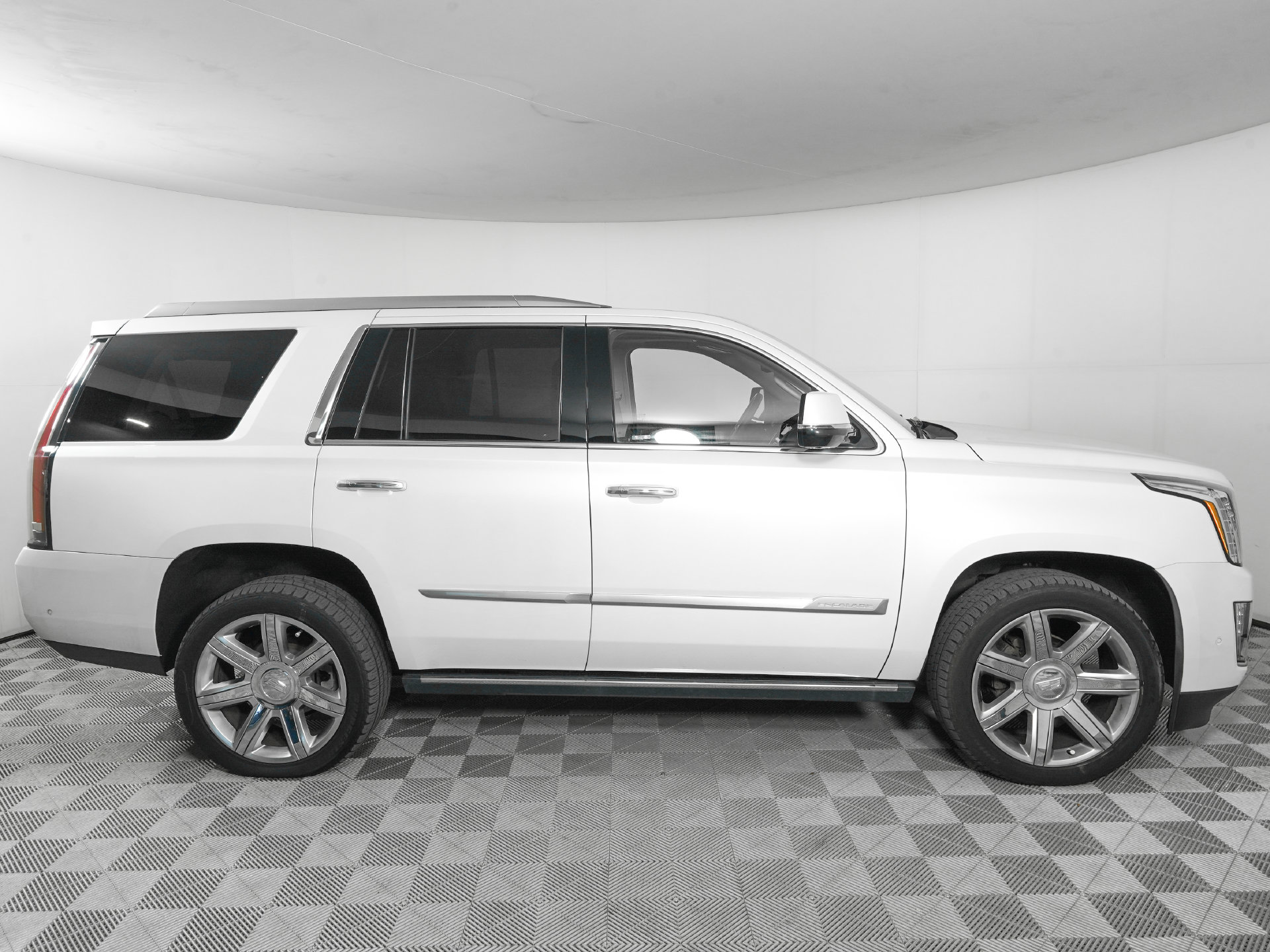 Used 2020 Cadillac Escalade Premium Luxury SUV