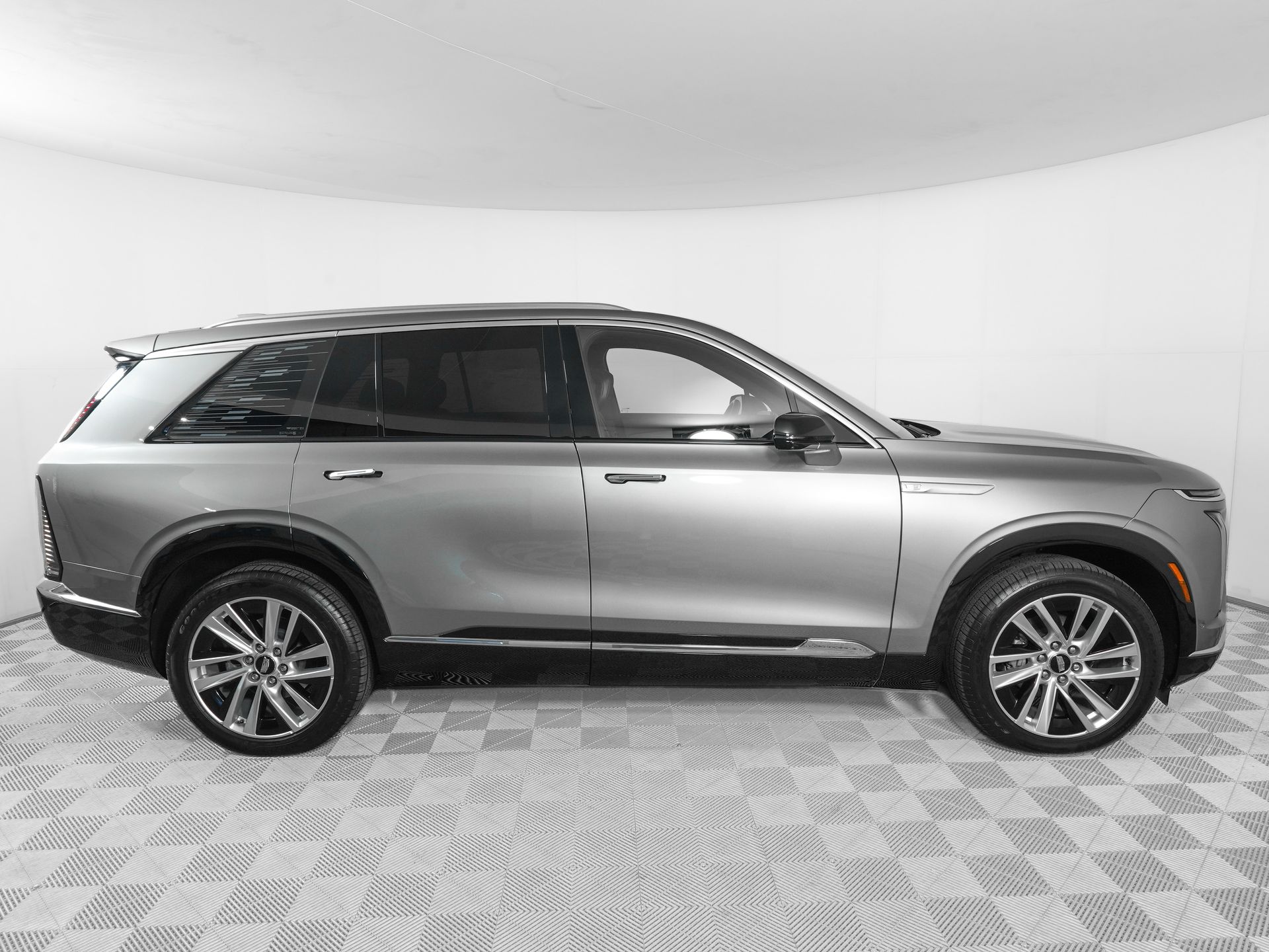 Used 2026 Cadillac Vistiq Luxury SUV