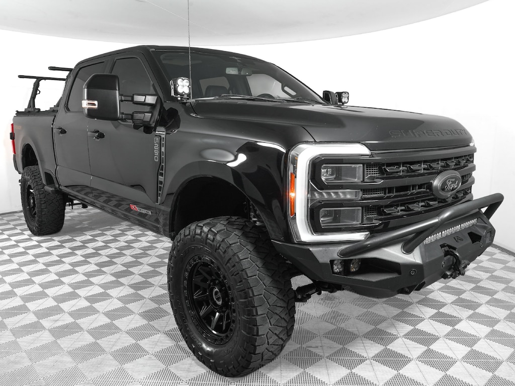 Used 2023 Ford F-250SD Platinum Truck