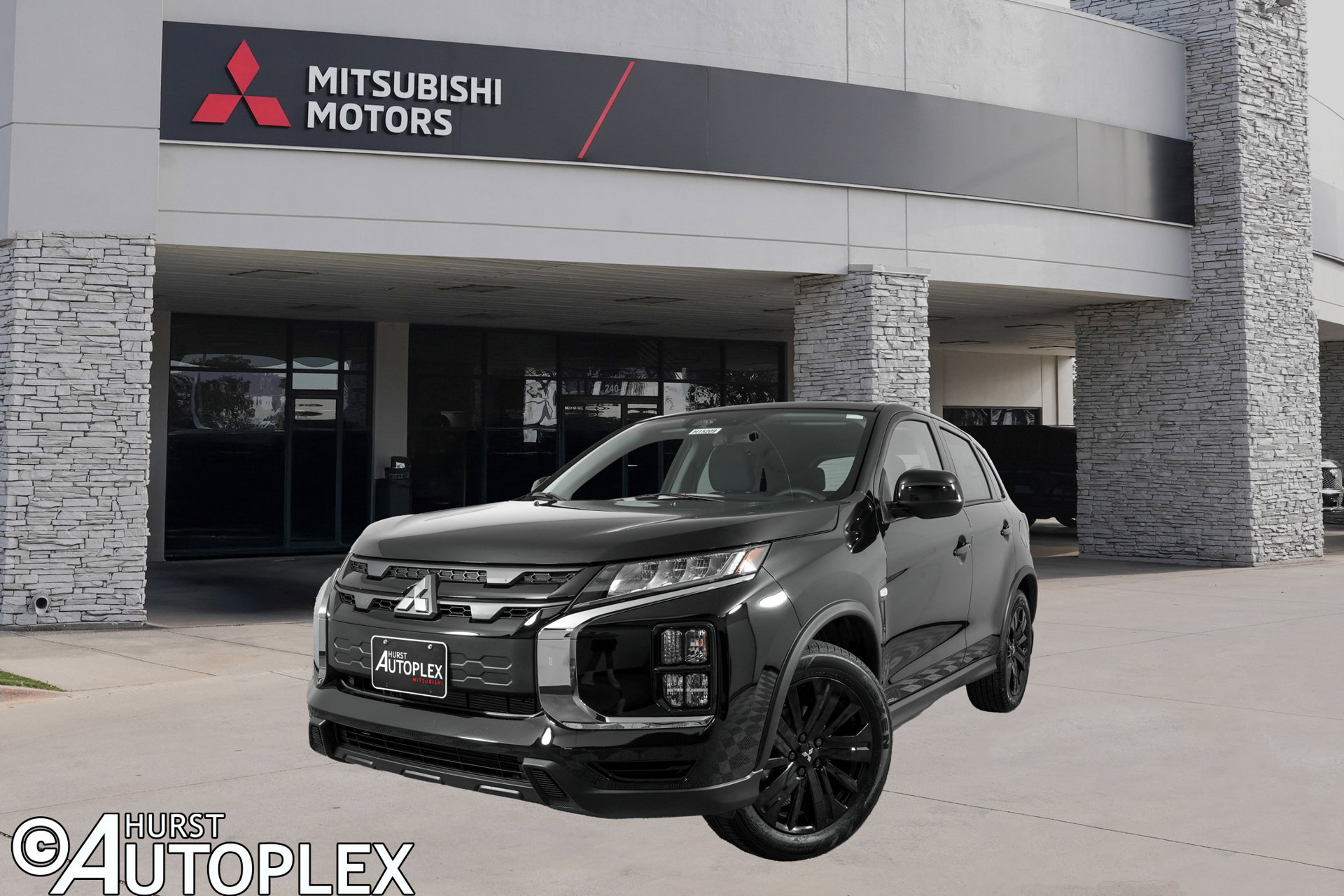 2027 Mitsubishi Outlander Sport LE