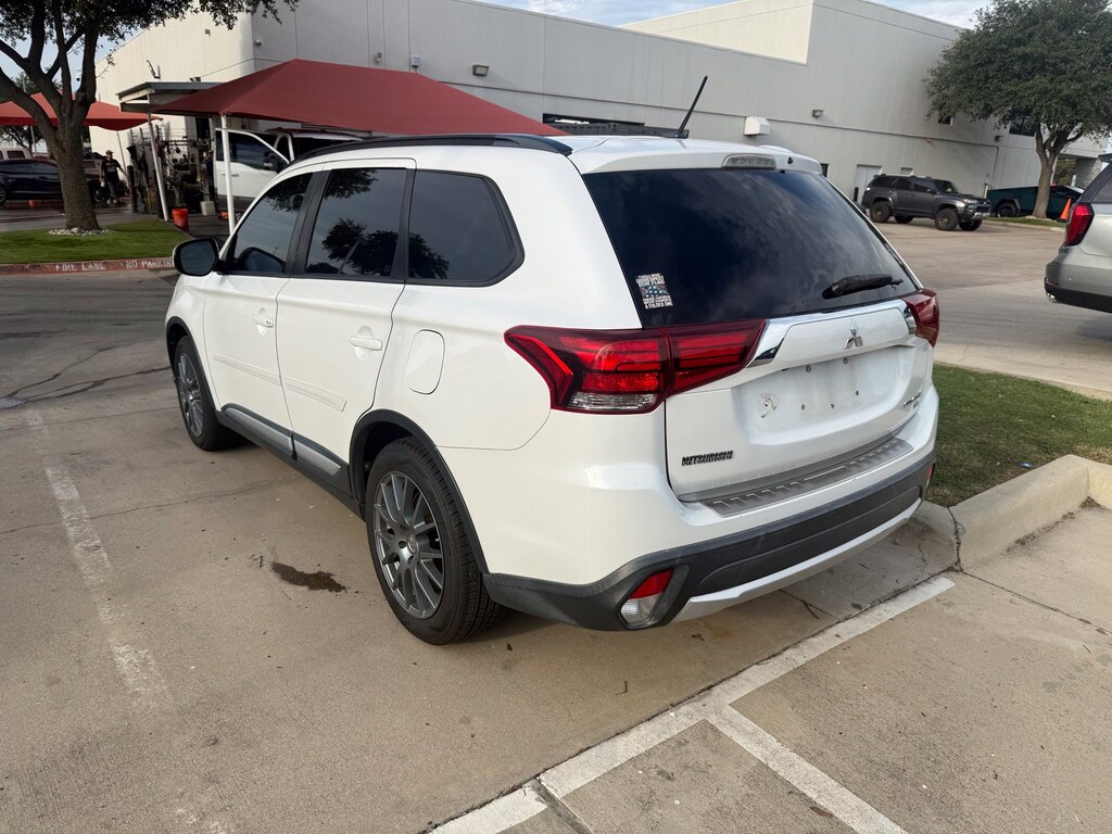Used 2016 Mitsubishi Outlander SUV