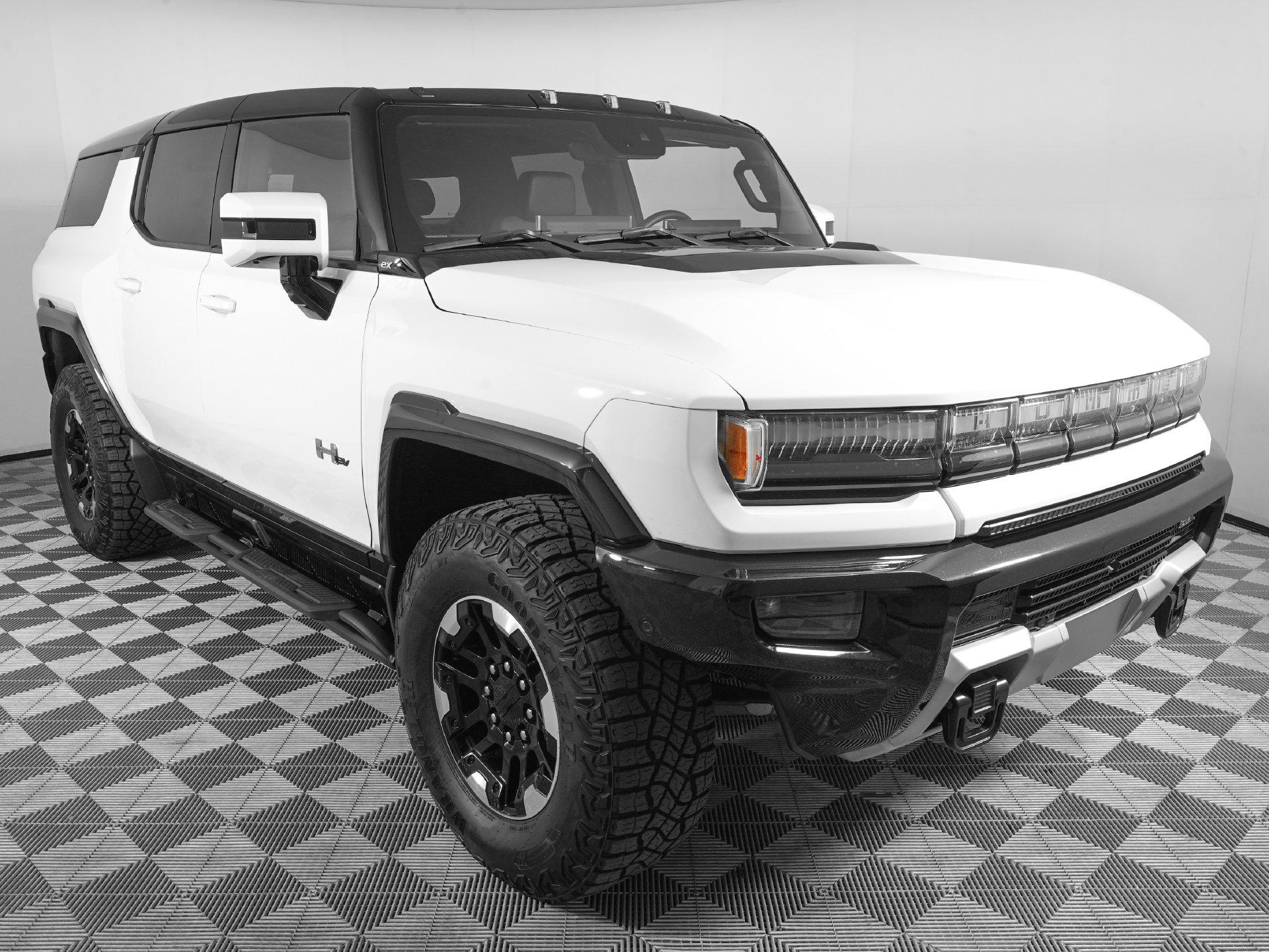 Used 2024 GMC Hummer EV SUV 2X SUV