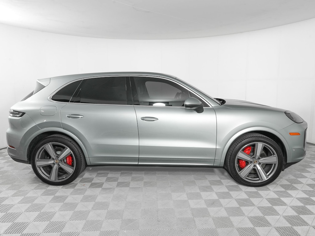 Used 2024 Porsche Cayenne SUV