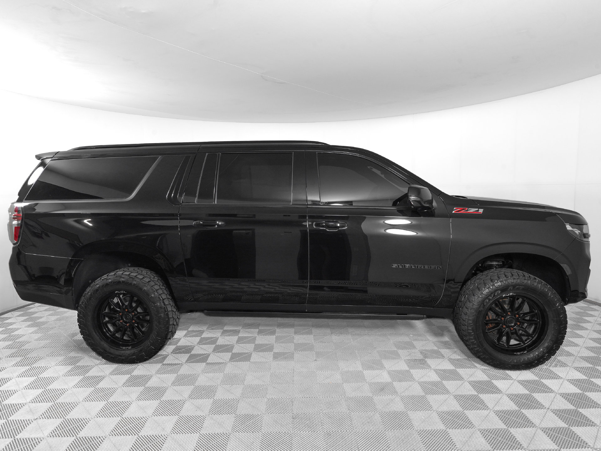 Used 2023 Chevrolet Suburban Z71 SUV