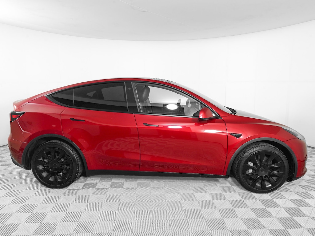Used 2022 Tesla Model Y Long Range SUV