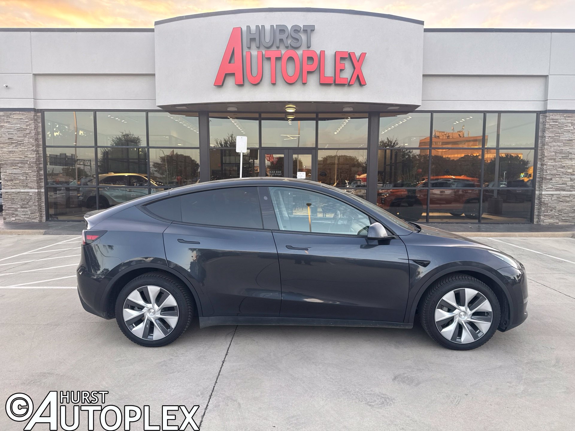 Used 2024 Tesla Model Y Long Range SUV
