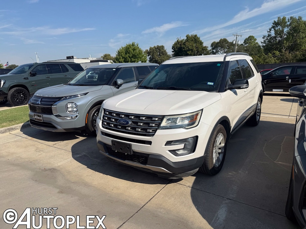 Used 2017 Ford Explorer XLT SUV